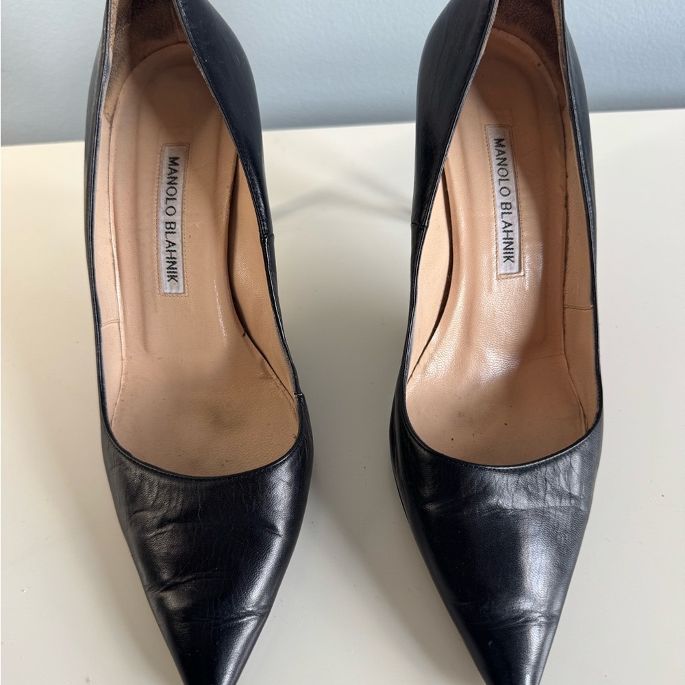 Manolo Blahnik BB 90 Black Leather Heels